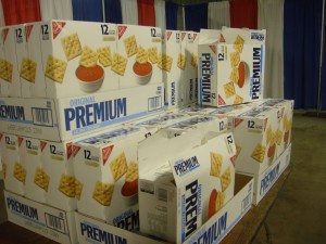 08_crackers_ready