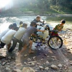 12 drz village helping water crossing